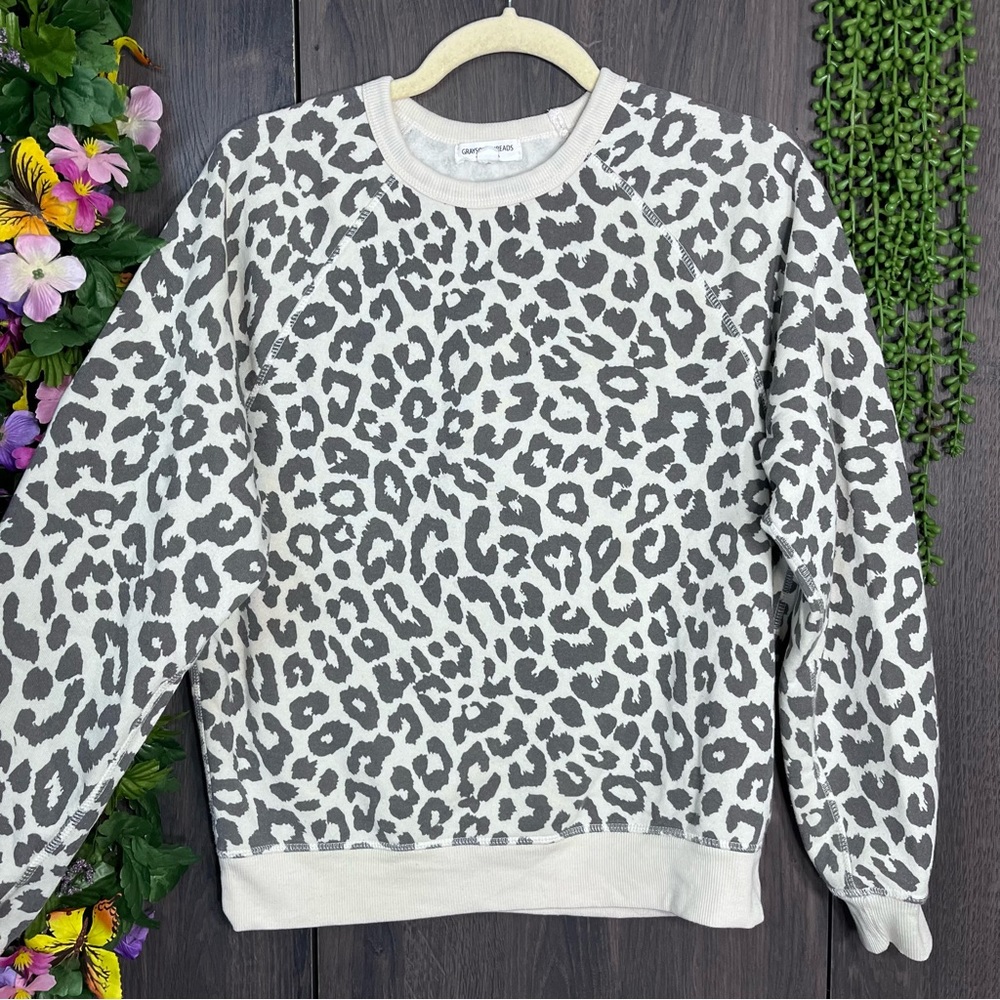 ./2/$40grayson Threads Leopard Print Crew Neck Pu… - image 4